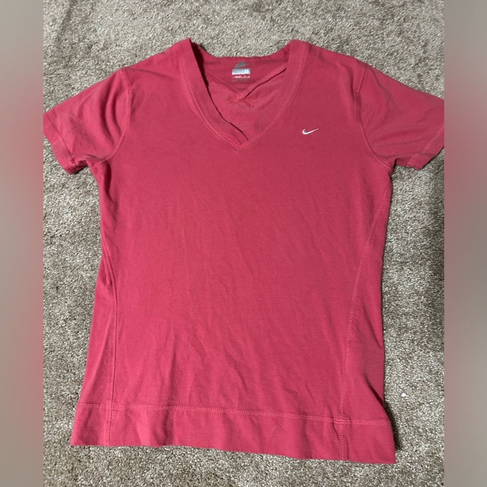 Nike Womens V-neck top